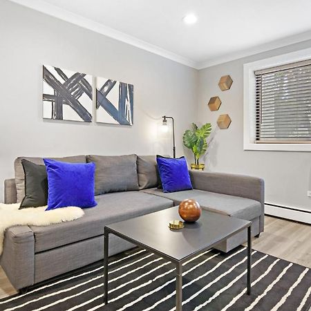 Sophisticated Studio Apartment With Modern Kitchen - Oakdale Od2 Rep Chicago Buitenkant foto
