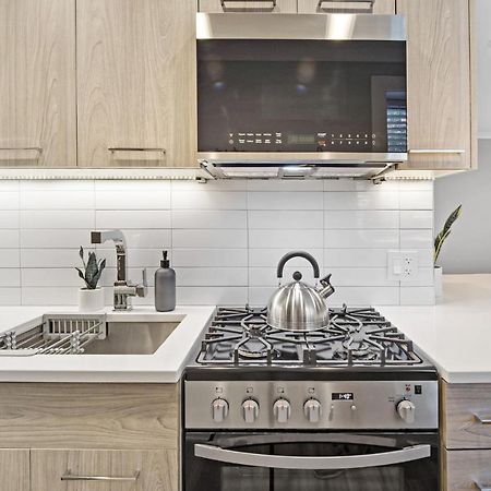 Sophisticated Studio Apartment With Modern Kitchen - Oakdale Od2 Rep Chicago Buitenkant foto