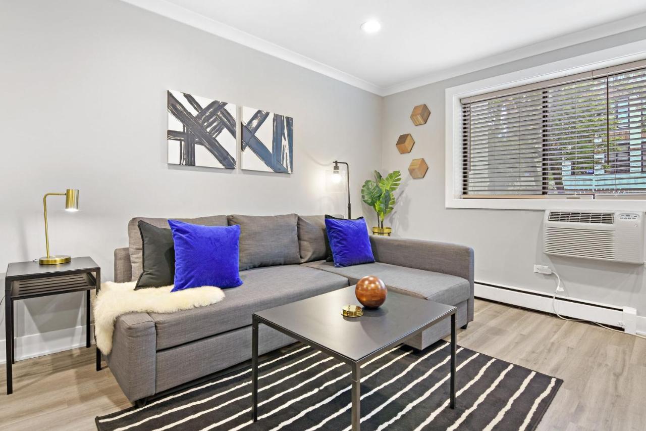 Sophisticated Studio Apartment With Modern Kitchen - Oakdale Od2 Rep Chicago Buitenkant foto